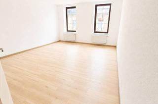 Wohnung mieten in Fabrikstraße 25, 09669 Frankenberg, Großzügige 4-Raum-Wohnung mit zwei Bädern und optionalem Stellplatz