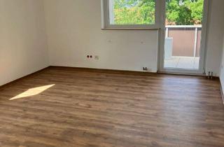 Wohnung mieten in Unter Der Stiegel, 36251 Bad Hersfeld, Lichtdurchflutete 3-Zimmer Wohnung mit neuen Bodenbelägen an der Hohen Luft