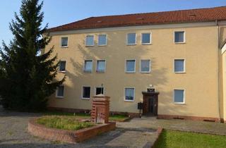 Wohnung mieten in Käthe-Kollwitz-Straße 17, 15234 Lichtenberg, Sanierte Zweiraumwohnung in West