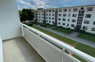 Wohnung mieten in Priesterstraße 42, 08289 Schneeberg, 4 Zimmer in ruhiger Lage mit wunderschönem Ausblick / Schneeberg