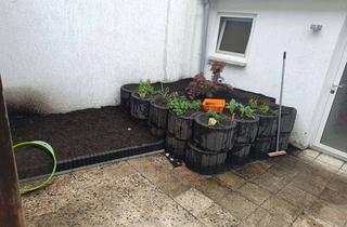 Wohnung mieten in An Sankt Lambertus 59, 41517 Grevenbroich, Nachmieter für 3 Zimmer-Wohnung mit Terrasse, Küche zur Übernahme & Anbau - Tiere erlaubt gesucht