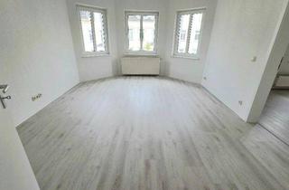 Wohnung mieten in Pausaer Straße 123, 08525 Plauen, Neu renovierte 3-Raum-DG-Wohnung