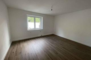 Wohnung mieten in 41462 Neuss, Zentral, jedoch ruhig gelegene komplett sanierte 3 Zi-Whg,, Nähe Bahnhof Neuss.