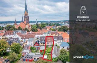 Einfamilienhaus kaufen in 24837 Schleswig, OPEN HOUSE 01.10. – Einfamilienhaus mit Ausbaureserve mitten in Schleswig