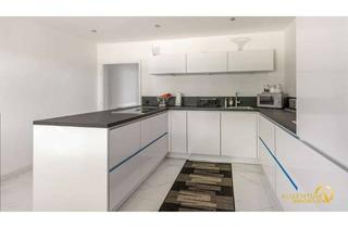 Haus kaufen in 84130 Dingolfing, Modernisierter Bungalow mit 160 m² Wohnfläche und sonniger, überdachter Terrasse - zu verkaufen