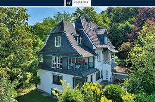 Villa kaufen in 42389 Langerfeld, Stilvolle Villa mit drei Wohneinheiten in Bestlage am Hedtberg in Wuppertal