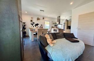 Haus kaufen in 32609 Hüllhorst, Zuhause für die ganze Familie mit Einliegerwohnung!