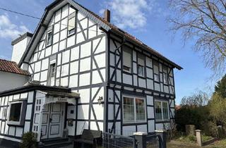 Haus kaufen in 37586 Dassel, Perfekt für die Familie - Grozügiges Zuhause mit Garten und Scheune!