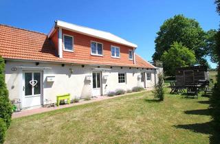 Mehrfamilienhaus kaufen in 23738 Kabelhorst, Renditestarkes Mehrfamilienhaus (4 WE) + zusätzlicher Baufläche