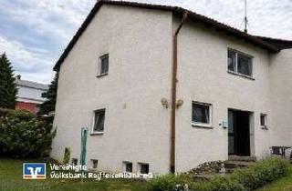 Doppelhaushälfte kaufen in 55765 Birkenfeld, Charmante Doppelhaushälfte mit Potenzial in zentraler Wohnlage