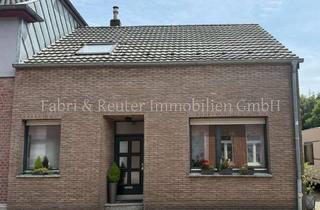 Haus kaufen in 47929 Grefrath, Wohnen wo andere Urlaub machen – 131 m², Wintergarten und 598 m² Südgarten in Grefrath