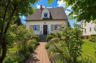 Einfamilienhaus kaufen in 64521 Groß-Gerau, Freistehendes Einfamilienhaus mit großem Garten in Groß-Gerau
