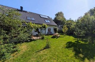 Haus kaufen in 27404 Zeven, Doppelhaus mit zwei Wohneinheiten, Terrasse, Garten und Doppelcarport