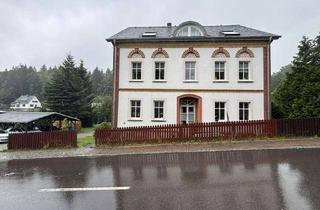 Mehrfamilienhaus kaufen in Hauptstraße 25, 08359 Breitenbrunn, Mehrfamilienhaus mit großer Garage in Breitenbrunn