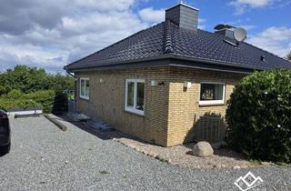 Haus mieten in Dorfstraße, 23758 Wangels, „Haus Seeblick“ in Ostseenähe – 160 m² mit Sauna, Kamin, großer Balkonterrasse und Garten