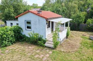 Grundstück zu kaufen in 95447 Bayreuth, Idyllisches, aber stadtnahes Freizeitgrundstück mit kleinem Häuschen!