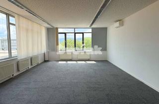 Büro zu mieten in 70736 Fellbach, renovierte Büro-/Praxisfläche - mit Dachterrasse