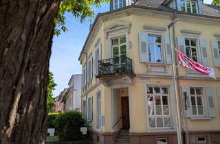 Immobilie mieten in Friedenstraße 12, 77654 Offenburg, Raum für Ideen & Wirkung – Exklusive Altbau-Gewerbefläche m. Stuck & Echtholzparkett, 6 Zi.