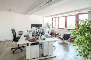 Gewerbeimmobilie kaufen in 24116 Kiel, Kombination aus Rendite und Flexibilität - zwei gepflegte Büroeinheiten in Citylage