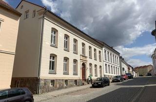 Wohnung mieten in Mühlenstraße, 17235 Neustrelitz, Schöne Drei-Zimmer-Wohnung in zentraler Lage