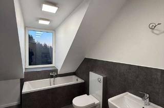 Wohnung mieten in 42277 Wuppertal, Erstbezug nach Sanierung - Großzügige 4-Zimmer-Dachgeschosswohnung
