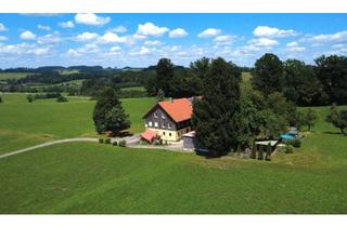 Bauernhaus kaufen in Im Eichenstock, 88145 Hergatz, In sonniger Alleinlage - Ruhig gelegene kernsanierte Bauernhaus - Hälfte nahe Wangen