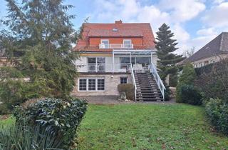 Einfamilienhaus kaufen in Herderstr., 38350 Helmstedt, Provisionsfrei: Großzügiges Einfamilienhaus mit Einliegerwohnung