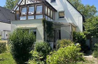 Haus kaufen in 40721 Hilden, Freistehendes EFH (denkbar als 2 Fam.haus), Wintergarten, Garage, Grundstück 689 qm in Hilden West!