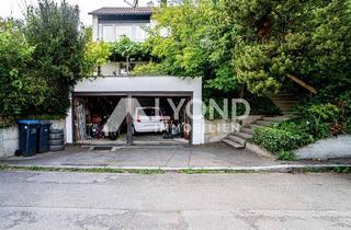 Mehrfamilienhaus kaufen in 72793 Pfullingen, Mehrfamilienhaus mit 3 Wohneinheiten, sucht Sie als neuen Eigentümer!