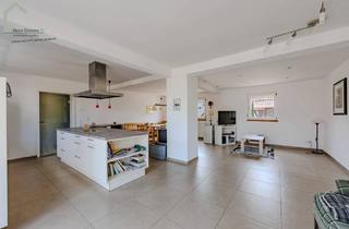 Haus kaufen in 77974 Meißenheim, Ländliche Idylle trifft modernen Wohnkomfort – Zweifamilienhaus mit Pferdehaltung
