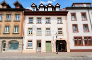 Wohnung kaufen in 78050 Villingen-Schwenningen, Altstadtflair trifft außergewöhnliches Wohnen an der Villinger Stadtmauer: großzügiges Studio im 2.DG mit Gartennutzung und besonderem Raumgefühl