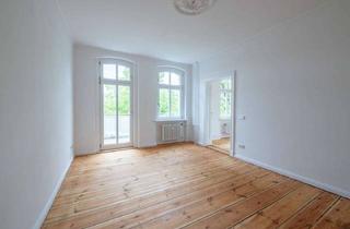 Wohnung kaufen in Alt-Tegel 25, 13507 Tegel, Bezugsfrei & provisionsfrei: Stilvolle 4-Zimmer-Wohnung mit Balkon – fußläufig zum Tegeler See