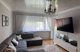 Wohnung kaufen in Florianstraße 48, 72555 Metzingen, Gemütliche 2-Zimmer-Wohnung in ruhiger Lage – mit Balkon, Keller und Einbauküche.