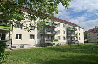 Wohnung mieten in Seehäuser Weg 88, 39387 Oschersleben, Sanierte 3-Raum-Wohnung - große Dusche & großer Balkon