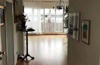 Wohnung mieten in 79232 March, Wohnen über den Dächern – Exklusive Attikawohnung mit Panorama auf Kaiserstuhl & Schwarzwald