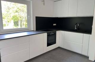 Wohnung mieten in Egerweg, 71686 Remseck, Ansprechende, vollständig renovierte 2-Zimmer-Wohnung mit Einbauküche und Balkon