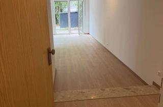 Wohnung mieten in Alte Poststr., 42555 Velbert, Frisch renovierte 2-Zimmer Wohnung mit Terrasse und Stellplatz