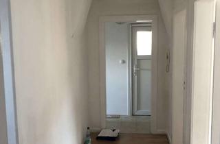 Wohnung mieten in 35392 Gießen, Gemütliche 3,5-Zimmer-Dachgeschosswohnung mit EBK in Gießen