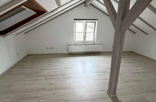 Wohnung mieten in Händelstraße 21, 77654 Offenburg, Großzügige, helle Dachgeschosswohnung in Offenburg Ost