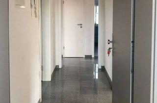 Wohnung mieten in 77855 Achern, Drei Zimmer in Achern: Gepflegtes Dachgeschoss mit Einbauküche