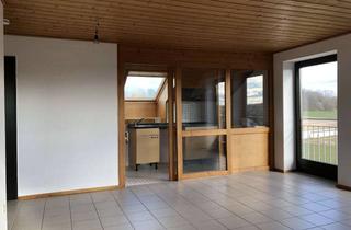 Wohnung mieten in 85567 Grafing, Ruhige, lichtdurchflutete Single-/Paar-Mansardenwohnung mit Bergblick