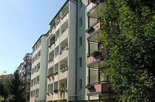 Wohnung mieten in Schulstraße 13 b, 09350 Lichtenstein, 4-Raum-Wohnung mit Balkon verfügbar!