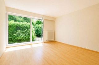 Wohnung kaufen in 79312 Emmendingen, Ruhige, leer stehende 1-Zi Wohnung mit Terrasse und Stellplatz