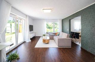 Wohnung kaufen in 78658 Zimmern, Stilvolle 3-Zimmer-Wohnung mit Garten, Terrasse & Einbauküche im gepflegten 3-Parteien-Haus!