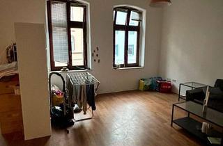 WG-Zimmer mieten in 51067 Buchheim, FRAUEN WG ab dem 15.08 1–2 Untermieterinnen gesucht – Wichheimerstraße mit Garten & Balkon