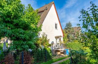Einfamilienhaus kaufen in 12355 Rudow, Familiengerechtes und lichtdurchflutetes Einfamilienhaus mit Doppelgarage und Garten in bester Lage