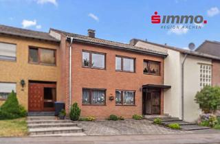 Haus kaufen in 52222 Stolberg, Zweifamilienhaus mit Garten, Terrasse und Sauna in ruhiger Lage von Stolberg-Atsch