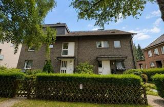Haus kaufen in 40724 Hilden, Zwei-Häuser-Ensemble mit vier Wohneinheiten auf großzügigem Grundstück