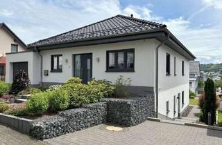 Einfamilienhaus kaufen in 59929 Brilon, Modernes Wohnglück – Neuwertiges Einfamilienhaus mit Einliegerwohnung