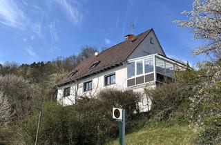 Einfamilienhaus kaufen in Burgweg 13, 34537 Bad Wildungen, Einfamilienhaus mit großem Grundstück und 2 Wiesen